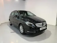 Usado Mercedes B180 109 CV (80 kW) 2013 Negro Monovolumen