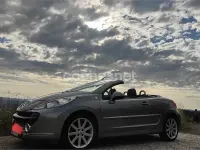 Usado Peugeot 207 CC 120 CV (88 kW) 2008 Gris / plata Descapotable
