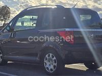 Usado Peugeot 1007 90 CV (66 kW) 2006 Negro Monovolumen