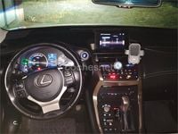 Usado Lexus NX300h Executive Line 197 CV (144 kW) 2017 Gris / plata SUV