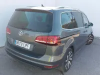 Usado VW Sharan Sportline 150 CV (110 kW) 2021 Gris / plata Monovolumen