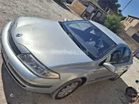 Usado Renault Laguna II Privilege 120 CV (88 kW) 2002 Gris / plata Berlina