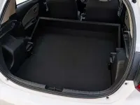 Usado Toyota Yaris Active 99 CV (72 kW) 2020 Blanco Utilitario