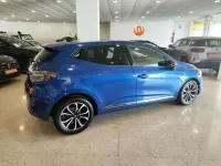 Usado Renault Clio Techno 91 CV (66 kW) 2025 Azul Utilitario