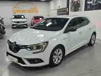 Usado Renault Mégane LIMITED 115 CV (84 kW) 2019 Blanco Berlina