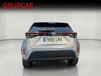 Usado Toyota Yaris Cross Plus 116 CV (85 kW) 2022 Gris / plata SUV