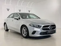 Usado Mercedes A180 116 CV (85 kW) 2020 Gris / plata Berlina