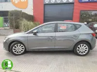 Usado Seat Leon Style 150 CV (110 kW) 2015 Gris Familiar