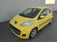Usado Peugeot 107 54 CV (39 kW) 2009 Amarillo Utilitario