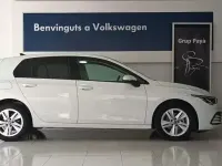 Usado VW Golf VIII Life 110 CV (80 kW) 2024 Blanco Berlina