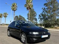 Usado Seat Leon Stella 105 CV (77 kW) 2005 Negro Utilitario