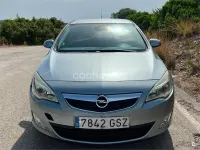 Usado Opel Astra Enjoy 110 CV (80 kW) 2010 Gris / plata Berlina