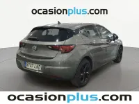 Usado Opel Astra Ultimate 145 CV (106 kW) 2021 Gris / plata Berlina