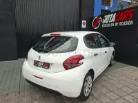 Usado Peugeot 208 Access 75 CV (55 kW) 2017 Blanco Utilitario