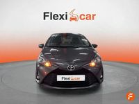 Usado Toyota Yaris Active 69 CV (50 kW) 2020 Gris Berlina