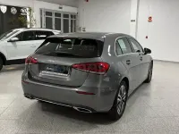 Usado Mercedes A200 150 CV (110 kW) 2021 Gris / plata Berlina