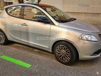 Usado Lancia Ypsilon Platinum 69 CV (50 kW) 2012 Gris / plata Utilitario