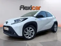 Usado Toyota Aygo X 72 CV (52 kW) 2022 Blanco SUV