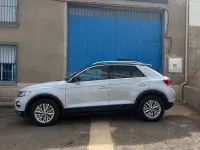 Usado VW T-Roc Advance 115 CV (84 kW) 2019 Gris / plata SUV