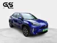 Usado Toyota Yaris Active 116 CV (85 kW) 2024 Azul Utilitario