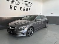 Usado Mercedes CLA200 Shooting Brake 150 CV (110 kW) 2019 Gris / plata Familiar