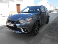 Usado Mitsubishi ASX Motion 117 CV (86 kW) 2019 Gris / plata SUV