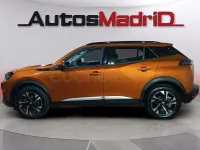 Usado Peugeot 2008 Allure 110 CV (80 kW) 2021 Naranja SUV