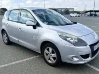 Usado Renault Scenic E-Tech Dynamique 110 CV (80 kW) 2010 Gris / plata Monovolumen