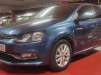 Usado VW Polo Advance 90 CV (66 kW) 2016 Azul Berlina