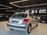 Usado Peugeot 207 70 CV (51 kW) 2010 Gris / plata Berlina