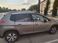 Usado Peugeot 2008 Style 100 CV (73 kW) 2016 Marrón SUV