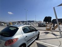 Usado Peugeot 206 75 CV (55 kW) 2005 Gris / plata Berlina