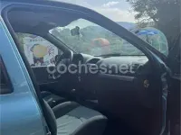Usado Renault Clio II 60 CV (44 kW) 2005 Azul Berlina