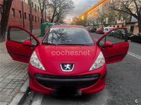 Usado Peugeot 207 70 CV (51 kW) 2007 Rojo Berlina