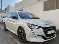 Usado Peugeot 208 Allure 100 CV (73 kW) 2022 Blanco Utilitario