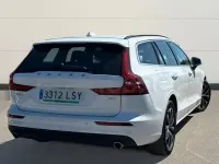 Usado Volvo V60 Momentum 197 CV (144 kW) 2021 Blanco Familiar