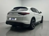 Usado Alfa Romeo Stelvio Sprint 190 CV (139 kW) 2022 Blanco SUV