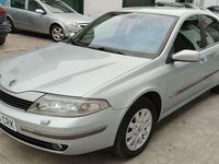 Usado Renault Laguna II Privilege 120 CV (88 kW) 2004 Plateado Berlina