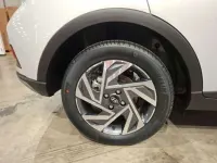 Usado Hyundai Bayon 101 CV (74 kW) 2025 Gris SUV