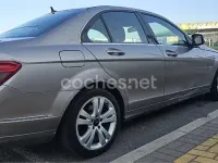 Usado Mercedes C220 Avantgarde 150 CV (110 kW) 2007 Beige Berlina