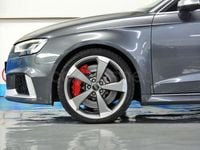 Usado Audi RS3 400 CV (294 kW) 2019 Gris / plata Berlina