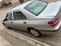 Usado Peugeot 406 90 CV (66 kW) 2000 Gris / plata Familiar