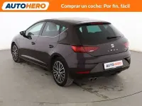 Usado Seat Leon XCELLENCE 150 CV (110 kW) 2017 Morado Berlina
