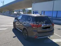 Usado Mitsubishi Outlander P-HEV 203 CV (149 kW) 2016 Marrón SUV