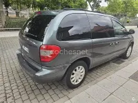 Usado Chrysler Voyager 150 CV (110 kW) 2004 Verde Monovolumen