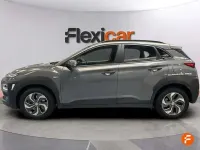 Usado Hyundai Kona Style 141 CV (103 kW) 2021 Gris SUV