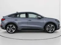 Usado Audi Q4 e-tron S-Line 150 kW (204 CV) 2022 Gris SUV
