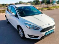 Usado Ford Focus Titanium 125 CV (91 kW) 2016 Blanco Utilitario