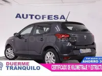 Usado Dacia Sandero Comfort 90 CV (66 kW) 2021 Azul Berlina