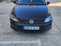 Usado VW Jetta Advance 105 CV (77 kW) 2016 Negro Berlina